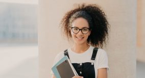 Compare and Contrast Essay: Topics & Tips for Writing