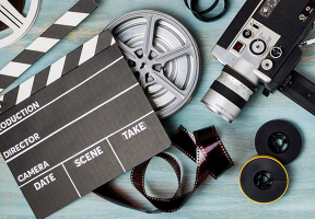 How to Critique a Movie: Tips + Film Critique Example