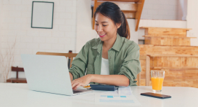 24 Must-Know College Dorm Tips for Thriving