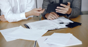 Critical Analysis Essay Example & Writing Guide [2025]