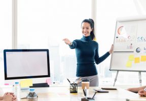 420 Funny Speech Topics: Informative, Persuasive, for Presentations