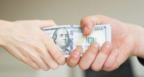 Financial Aid Essay – 4 Useful Tips to Make it Rock