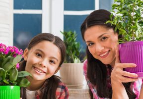 Growing Up Essay: Guide & Examples [2025]