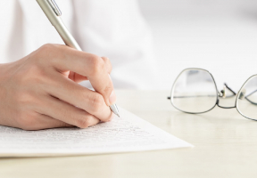 How to Write a Catchy Hook: Examples & Techniques