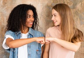 Friendship Essay: Writing Guide & Topics on Friendship [New]