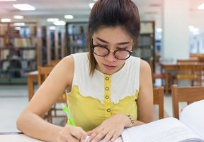 50-Point Essay Writing Checklist: How to Write an A+ Essay